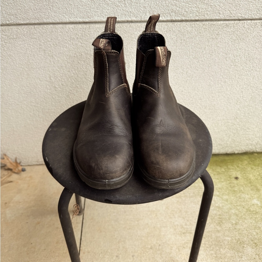 Blundtstone men's Chelsea boots. Very good used condition. Size 11.5 US